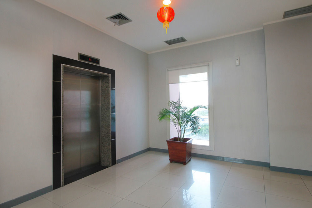 Airy Glodok Pinangsia Raya Jakarta Hotell Exteriör bild
