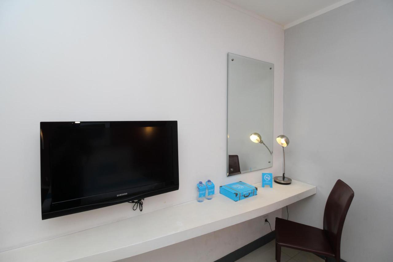 Airy Glodok Pinangsia Raya Jakarta Hotell Exteriör bild