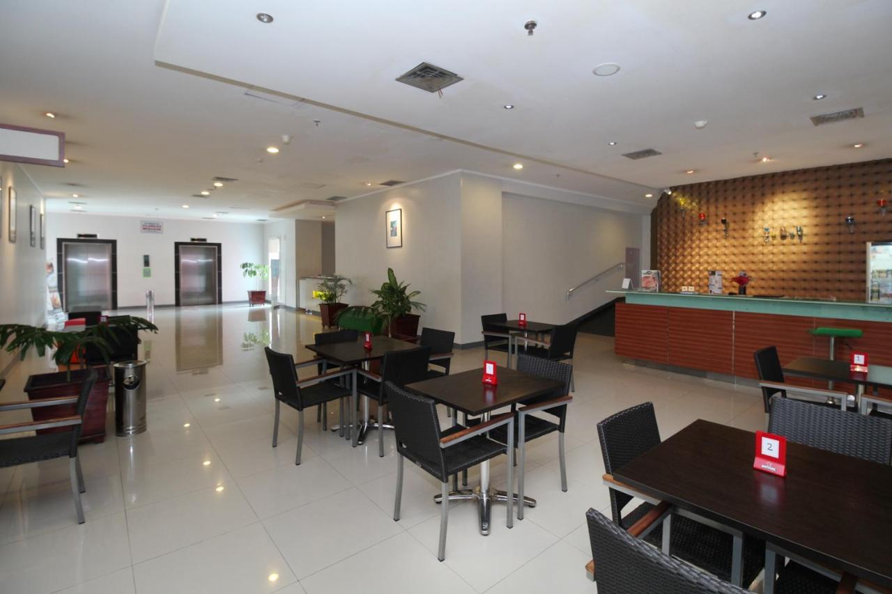 Airy Glodok Pinangsia Raya Jakarta Hotell Exteriör bild